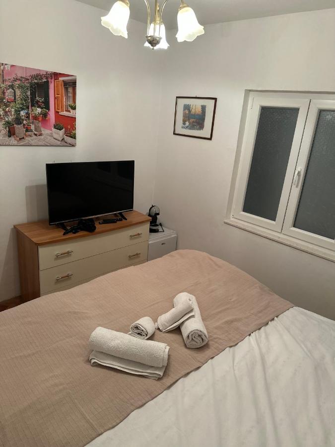 Guest House Allineeddubrovnik Choose Between Double Room Or Penthouse Or Studio Apartments Free Parking Kültér fotó